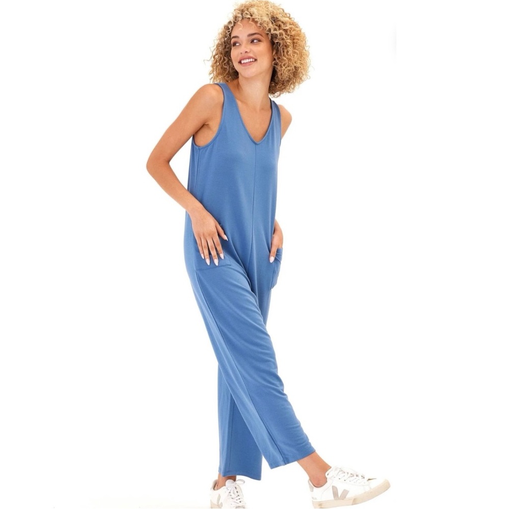 Threads 4 Thought Women's Blue Sleeveless Rainey Patch Pocket Jumpsuit M NWT
